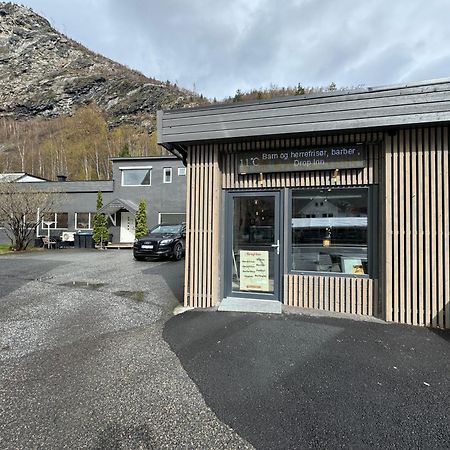 Den Vesle Sjarmoren As The Most Central Place In Ardal ! Free Parking On The Site ! Екстериор снимка