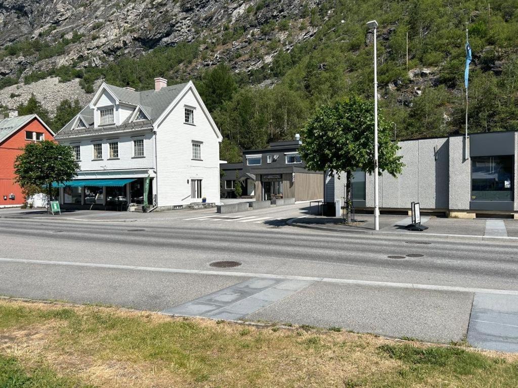 Den Vesle Sjarmoren As The Most Central Place In Ardal ! Free Parking On The Site ! Екстериор снимка
